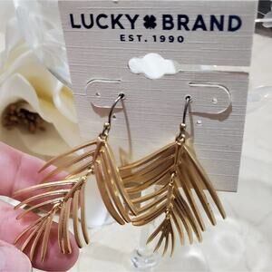 Lucky brand gold tone leaf dangle earrings‎
